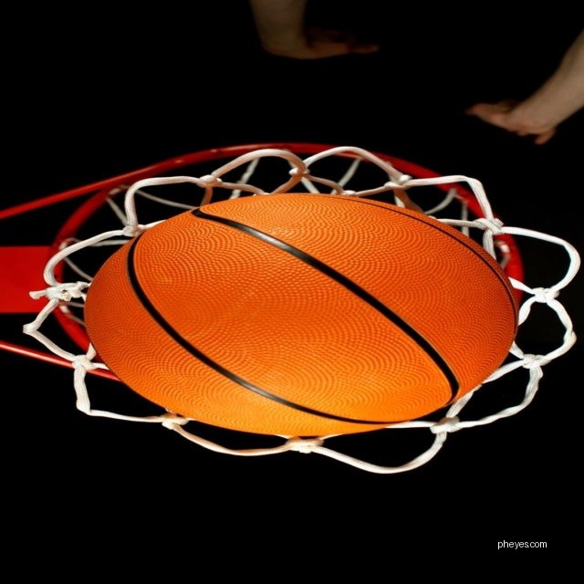 赫尔南德兹迎战斯特里克兰，五回合大战即将上演！