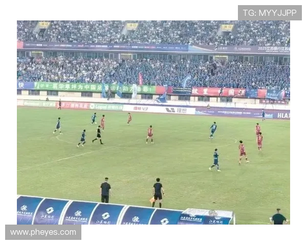 连云港队逆转取胜宿迁队激战上演两球逆袭展现顽强斗志 连云港队逆转取胜宿迁队激战上演两球逆袭展现顽强斗志