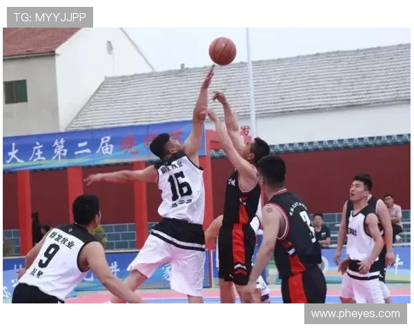 国庆期间精彩纷呈的网球赛事盘点与回顾 国庆期间精彩纷呈的网球赛事盘点与回顾